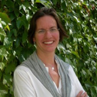 Stephanie Schrader